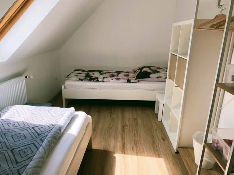 Calcite-fitting-room-apartment-Hagen im Bremischen-bedroom