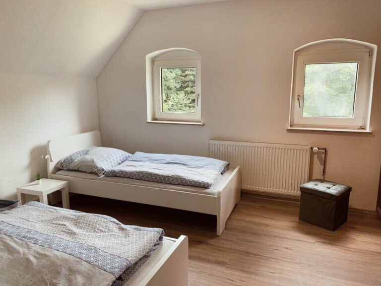 Calcit-Monteurzimmer-Wohnung-Hagen im Bremischen-Schlafzimmer 2